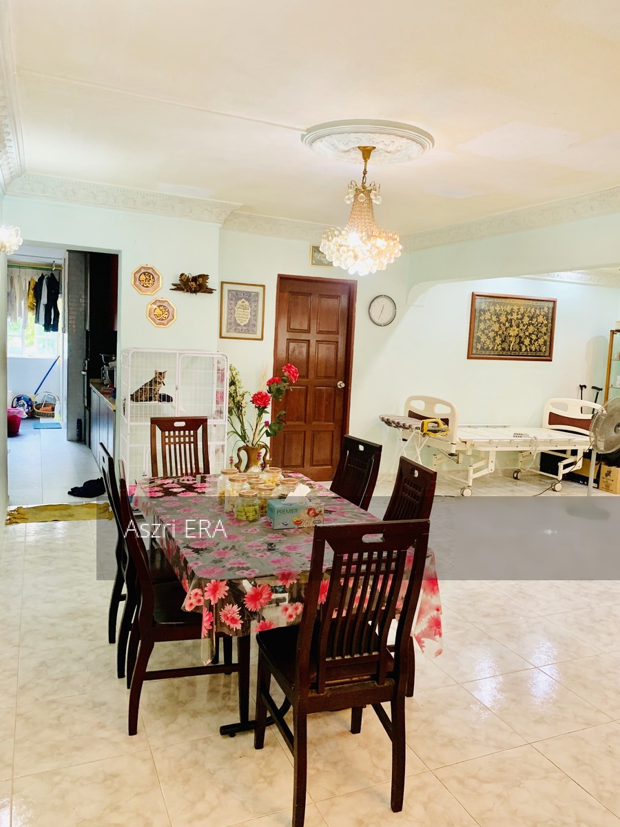 Blk 143 Tampines Street 12 (Tampines), HDB 5 Rooms #204230301